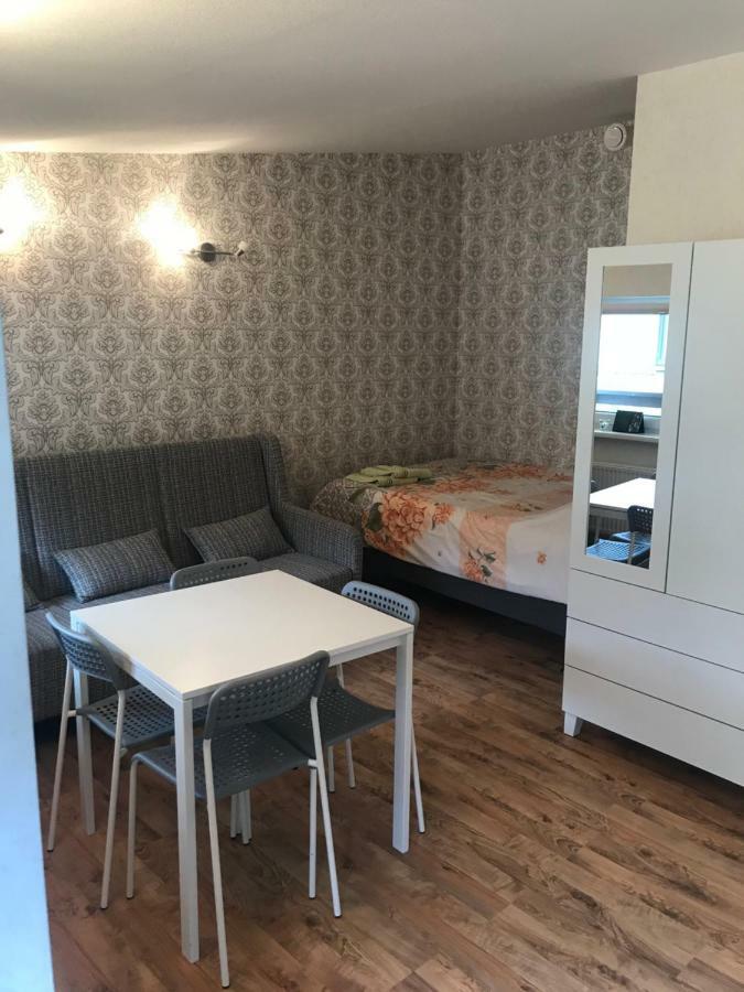 Saules Kvartals Ventspils Buitenkant foto